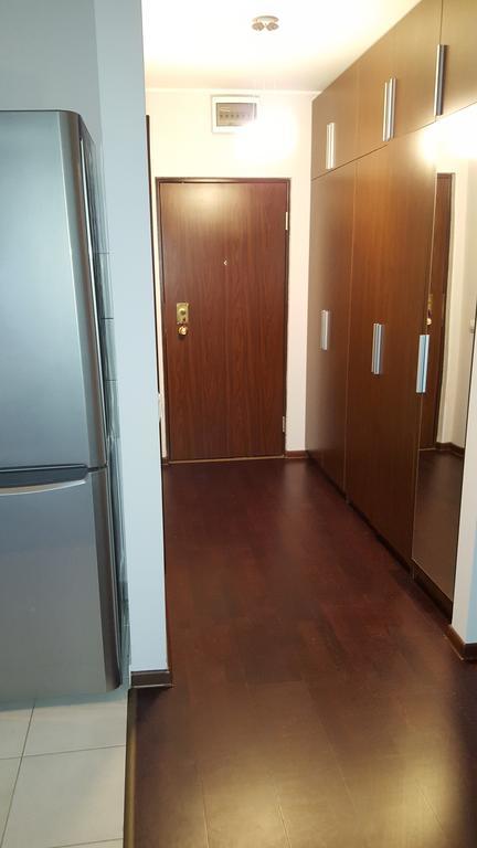 Sunlight Studio Apartment Oradea Buitenkant foto